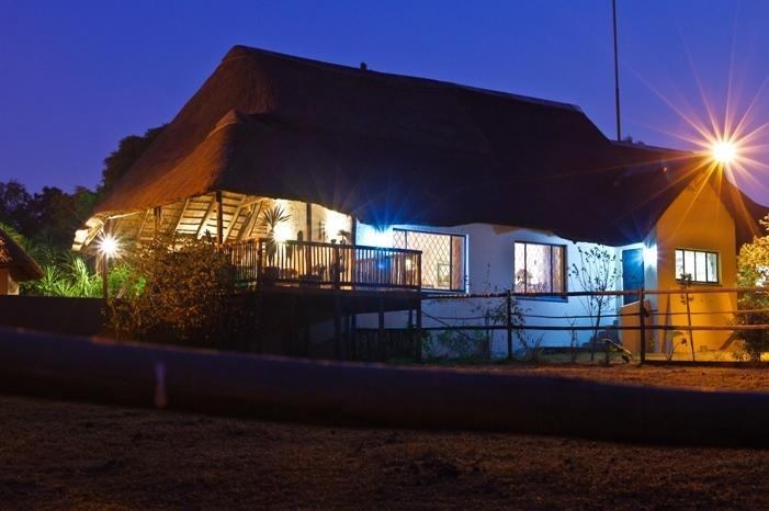 松树小屋假日公园 米德兰 外观 照片